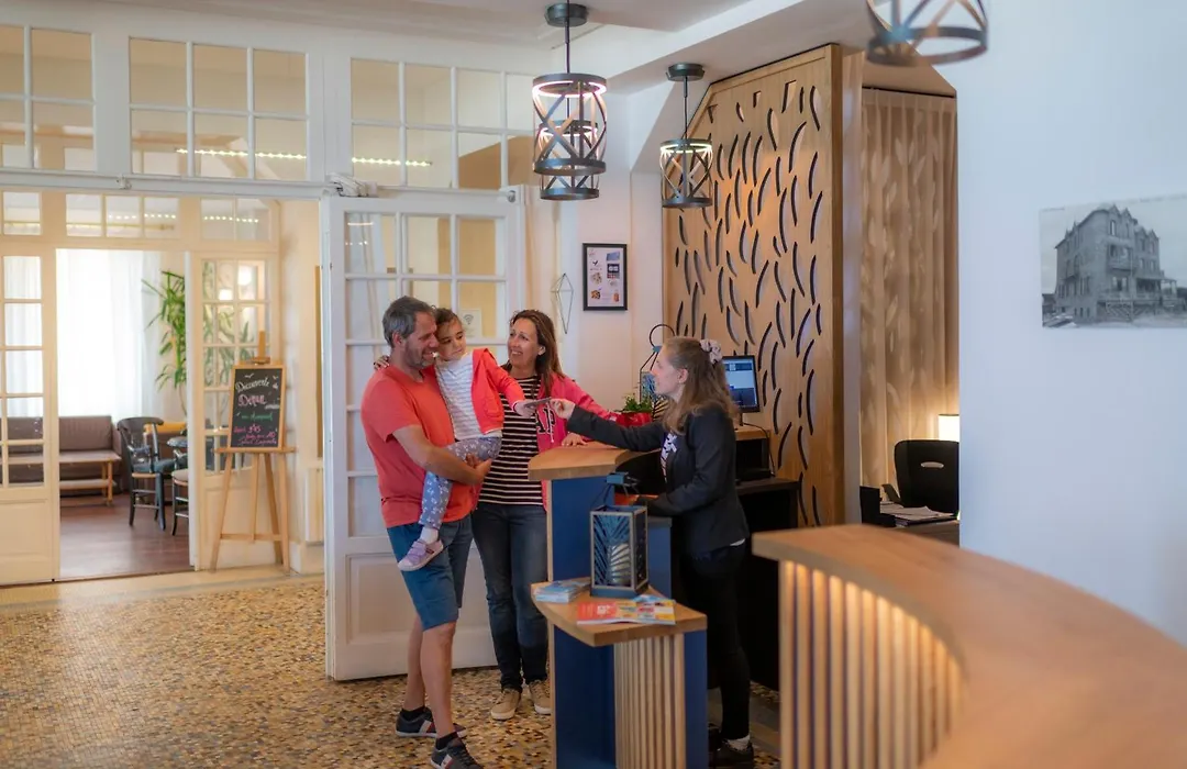 Hotel Des Bains-1